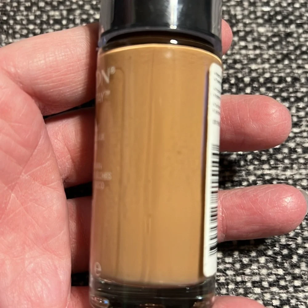 NWT Revlon ColorStay Foundation